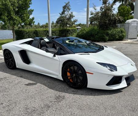 2017 Lamborghini Aventador LP700-4