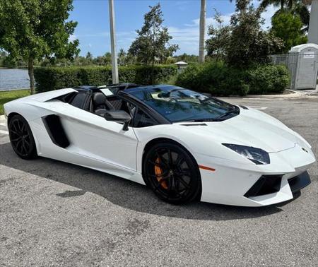 2017 Lamborghini Aventador LP700-4