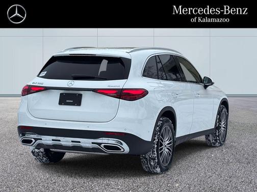 Polar White 2026 Mercedes-Benz GLC 300 4MATIC