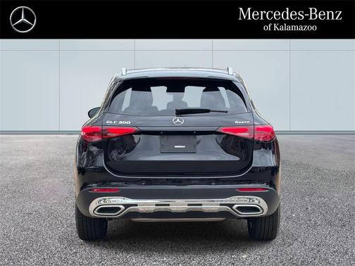 2025 Mercedes-Benz GLC 300 4MATIC
