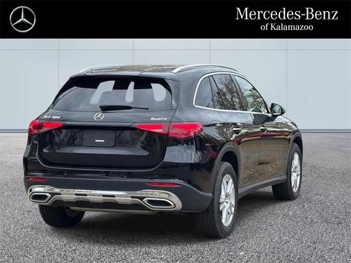 2025 Mercedes-Benz GLC 300 4MATIC