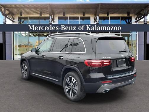 2025 Mercedes-Benz GLB 250 4MATIC