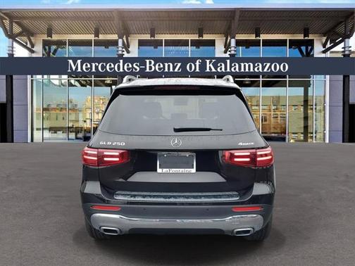 2025 Mercedes-Benz GLB 250 4MATIC
