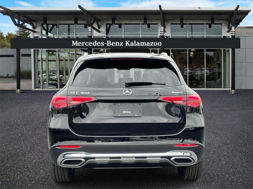 2025 Mercedes-Benz GLC 300 4MATIC