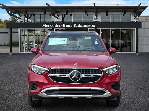 2025 Mercedes-Benz GLC 300 4MATIC