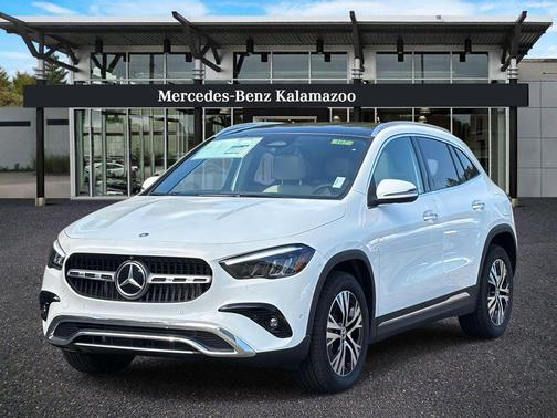 Polar White 2026 Mercedes-Benz GLA 250 4MATIC