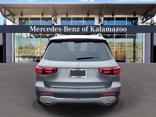 2024 Mercedes-Benz GLB 250 4MATIC