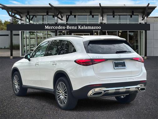 2025 Mercedes-Benz GLC 300 4MATIC