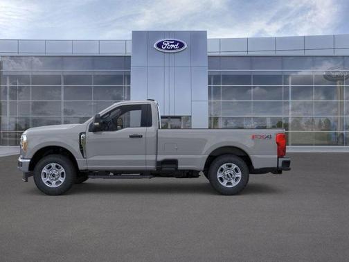2026 Ford F-350 XLT
