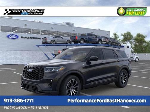 2025 Ford Explorer ST-Line