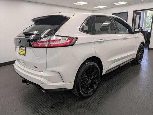2021 Ford Edge ST Line