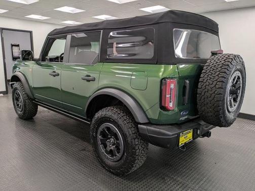 2022 Ford Bronco Badlands