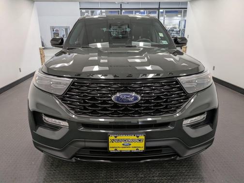 2022 Ford Explorer ST-Line