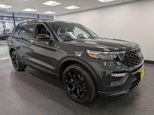 2022 Ford Explorer ST-Line