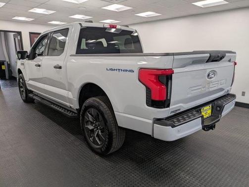 2024 Ford F-150 Lightning XLT
