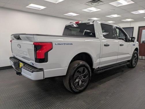 2024 Ford F-150 Lightning XLT