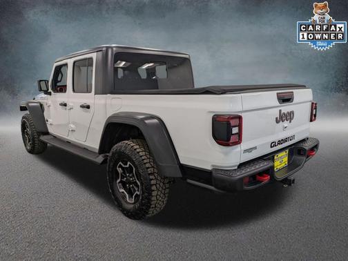 Bright White Clearcoat 2021 Jeep Gladiator Rubicon