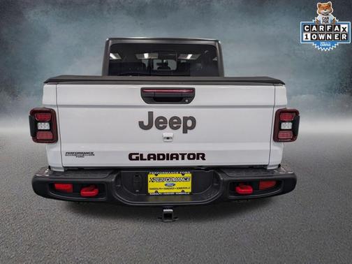 Bright White Clearcoat 2021 Jeep Gladiator Rubicon