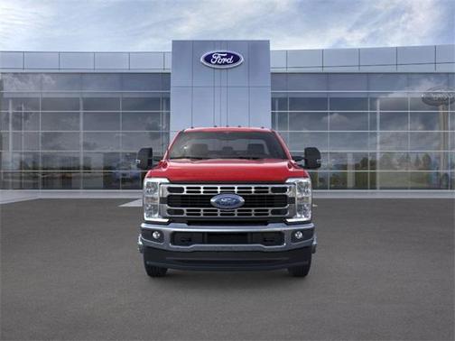 2026 Ford F-350 XLT