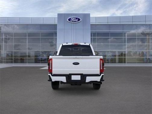 2025 Ford F-350 Lariat Super Duty