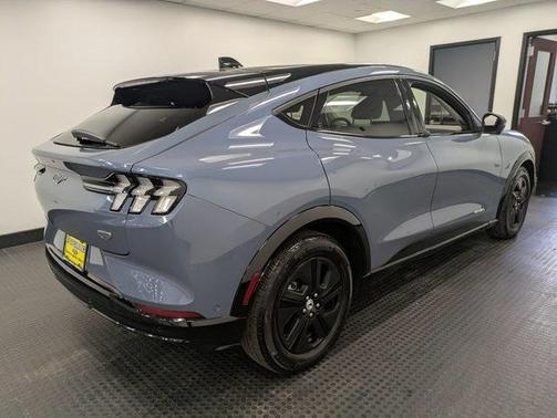 2023 Ford Mustang Mach-E California Route 1