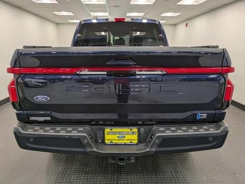 2023 Ford F-150 Lightning LARIAT