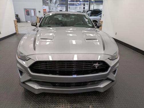 2022 Ford Mustang EcoBoost