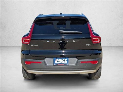 2021 Volvo XC40 T5 Inscription