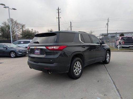 2018 Chevrolet Traverse LT Cloth