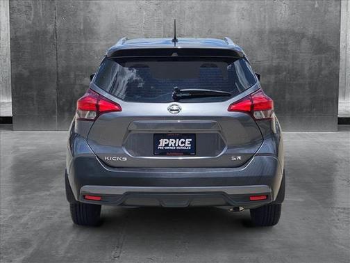 2019 Nissan Kicks SR