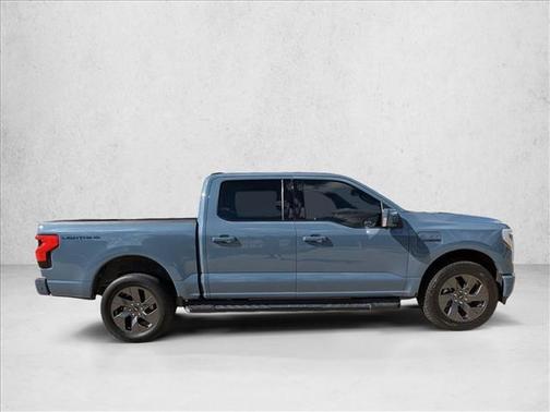 2023 Ford F-150 Lightning LARIAT