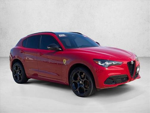 2025 Alfa Romeo Stelvio Ti
