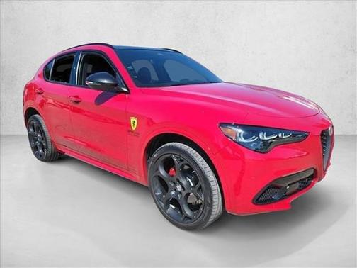 2025 Alfa Romeo Stelvio Ti
