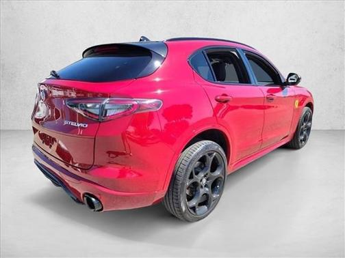 2025 Alfa Romeo Stelvio Ti