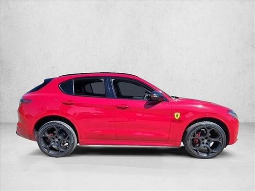 2025 Alfa Romeo Stelvio Ti