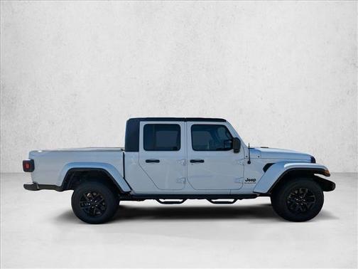 2022 Jeep Gladiator Altitude 4x4
