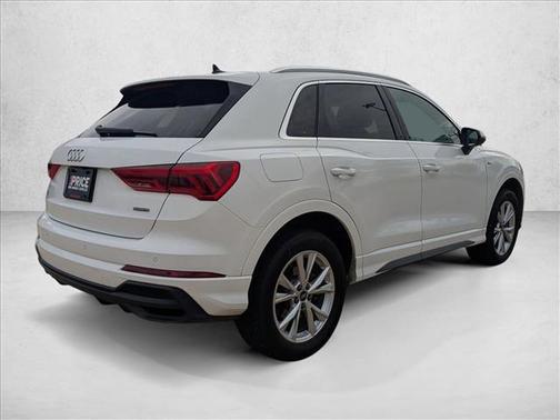 2023 Audi Q3 Premium 45 TFSI S line quattro Tiptronic