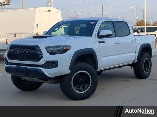 2017 Toyota Tacoma Base