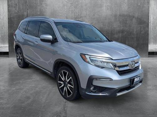 2019 Honda Pilot Touring 8-Passenger