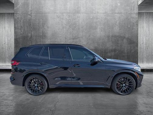 2021 BMW X5 M50i