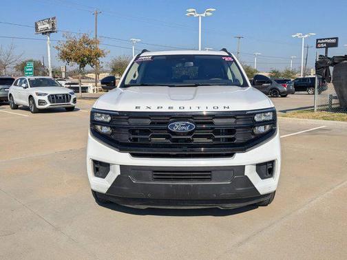 2025 Ford Expedition Max Active 4x4