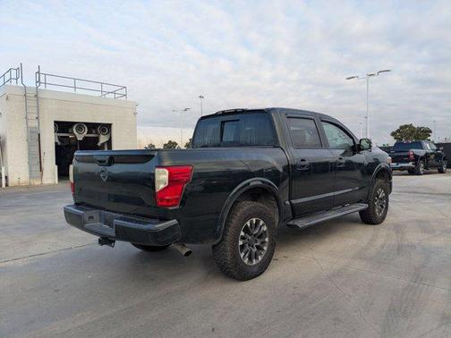 2019 Nissan Titan PRO-4X