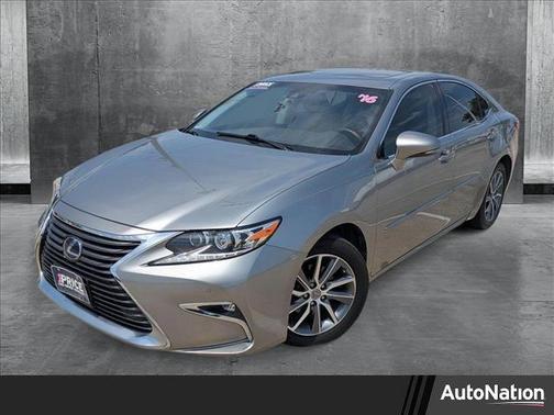 2016 Lexus ES 300h Base
