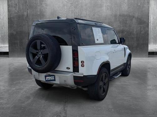 2023 Land Rover Defender 90 SE