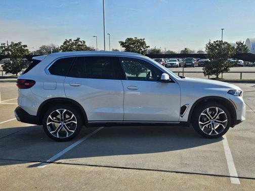 2025 BMW X5 xDrive40i