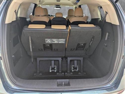 2022 Kia Carnival EX
