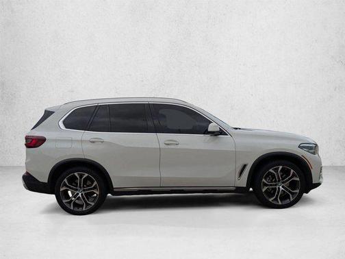 Alpine White 2022 BMW X5 sDrive40i