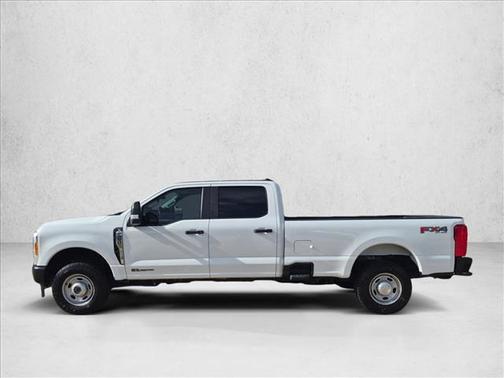 Oxford White 2023 Ford F-250 XL