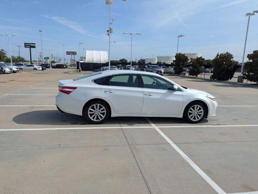 2014 Toyota Avalon XLE Premium