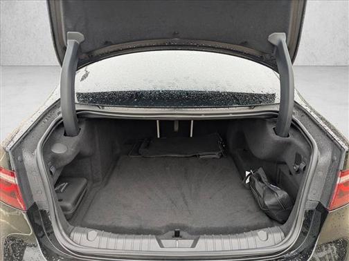 2022 Jaguar XF R-Dynamic SE P300 AWD Automatic